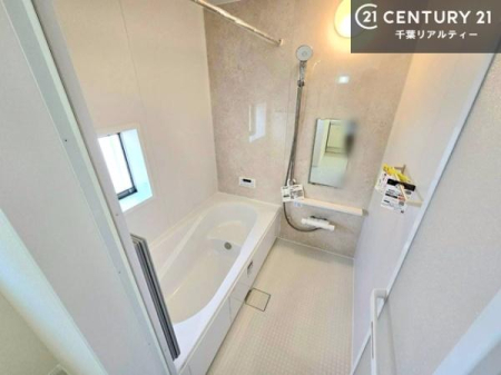 ���� �������������l�̕��͋C�̃o�X���[���́A�����o�Ă��ăo�X�^�C�����[���I
���d���撣���Ă��邲�J���ɂ��D�݂̍���̓����܂����āA�y����ł݂Ă͂������ł��傤���H