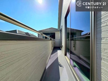 �o���R�j�[ �z������̗ǂ��o���R�j�[�ŁA�����󕨂��悭���������ł��ˁI
���V�C�̗ǂ����ɂ̓o���R�j�[�֏o�ă��t���b�V������̂��C�����悳�����ł��B