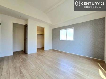 ���r���O�ȊO�̋��� ���[�X�y�[�X�����Ă��܂��I�������X�b�L�����ڂ��鎖���ł��܂��ˁB
�Ƌ��I�΂Ȃ��V���v���ȃf�U�C���ׁ̈A�Ƌ��I�΂����C�ɓ���̋�ԍ�肪�ł������ł��ˁB