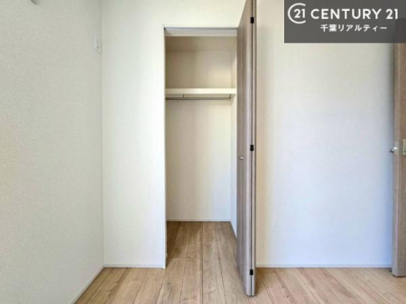 �m�� �S�����Ɏ��[�X�y�[�X����������m�ۂ����A�g������̗ǂ��Z�܂��B�e���������ƂɈߗނ���p�i����������Ɛ����ł��邽�߁A��������}������������Ԃ�ۂĂ܂��B