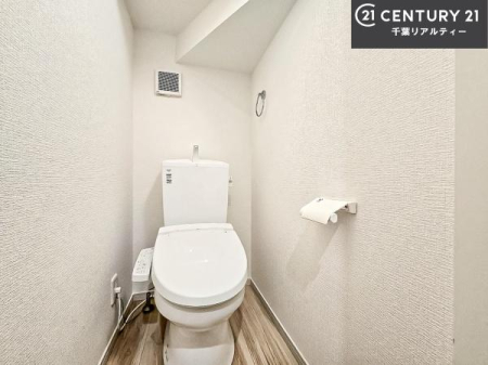 �g�C�� �������֍��ɂ��A�~��͕֍����g�����ł���̂ŗ₽���֍��ɍ��炸�ɍςފ������d�l�ł��I
