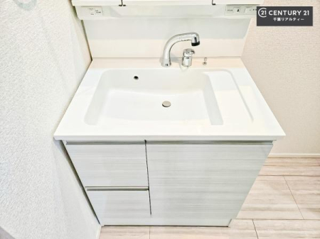 ���ʑ�E���ʏ� �[�����ʑ�{�E���́A�������˂ɂ����̂ł�����ꂪ�y�X�I���������ۂĂ܂��I
�L���C�Ȑ��ʏ��Ŏ��������̃��`�x�[�V�������オ��܂��ˁI