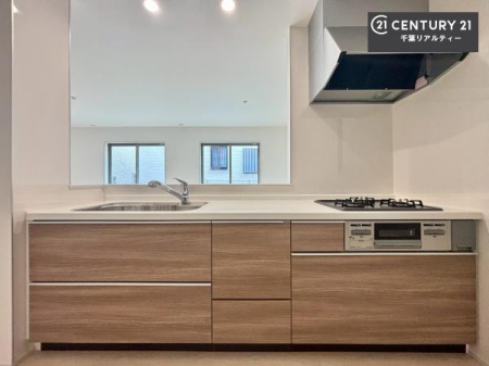 �L�b�`�� ���[�X�y�[�X���L�x�ŁA�����X�y�[�X���X�b�L���ƕЕt���Ђ�`�����p�ł��܂��I
���K�ɍ�Ƃ��ł��܂��I�����̗���������܂��I