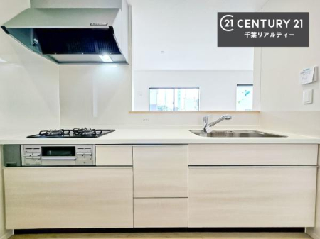 �L�b�`�� ��Ƃ����₷���V�X�e���L�b�`���ł��I���[����������t���Ă���̂ŁA�����X�y�[�X�ɕ���u���Ȃ��čςނ̂ŁA�L�X�g���āA���K�ɍ�Ƃ��ł��܂��I