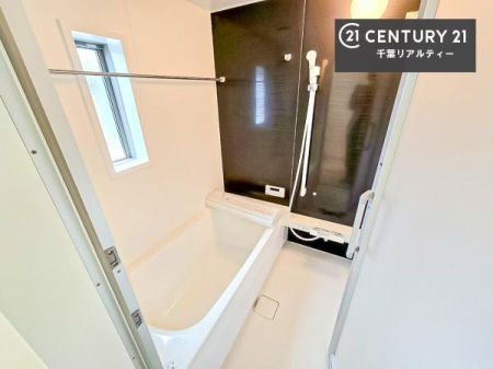 ���� �������������l�̕��͋C�̃o�X���[���́A�����o�Ă��ăo�X�^�C�����[���I
���d���撣���Ă��邲�J���ɂ��D�݂̓����̓����܂����āA�y����ł݂Ă͂������ł��傤���H