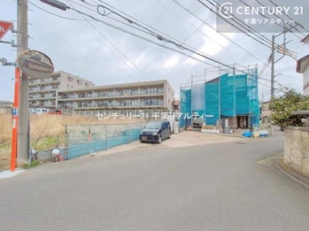 �O�ʓ��H�܂ތ��n�ʐ^ �S�䂭�܂Ō��n����������������悤�A�����ē��̂��p�ӂ������Ă���܂��B���C�y�ɂ��₢���킹�̏�A���z�̕�炵�ւ̈�������i�߂��������I