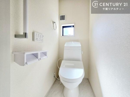 �g�C�� �������֍��ɂ��A�~��͕֍����g�����ł���̂ŗ₽���֍��ɍ��炸�ɍςފ������d�l�ł��I�V���v���ȃJ���[����Ƃ��Ă���̂ŁA������ꂪ���₷���ł��B
