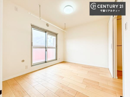 ���r���O�ȊO�̋��� �V���v���Ƀf�U�C������Ă��邽�߁A�Ƌ��I�т܂���I
���C�ɓ���̉Ƌ��u���Ă��낰���Ԃ���邱�Ƃ��ł��܂��B