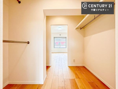 ���[ �E�H�[�N�X���[�N���[�[�b�g�t���ł��B��������̂��m���Ȃǂ����[���Ă��������ł��ˁI���ɂ���@�������ȂǋG�ߕ��̑傫�ȉƓd�����[�ł��܂��I