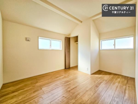 ���r���O�ȊO�̋��� �V���v���Ƀf�U�C������Ă��邽�߁A�Ƌ��I�т܂���I
���C�ɓ���̉Ƌ��u���Ă��낰���Ԃ���邱�Ƃ��ł��܂��B