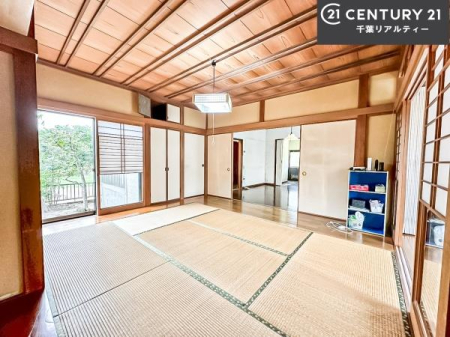 �a�� ���r���O�Ɨאڂ����a���ł��I�Ǝ��̋x�e�X�y�[�X��L�b�Y�X�y�[�X�Ƃ��Ċ��p����̂��悳�����ł��ˁI
�a���̎g�����͖�����I���[�X�y�[�X�������Ղ�ł��I