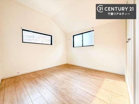 �m�� 2�ʍ̌����m�ۂ������邢�����́A���ʂ����ǂ��A���邭��ϋ��S�n�̗ǂ���ԂƂȂ��Ă���܂��B�����b�N�X���ĉ߂�����S�n�̗ǂ��������ł��I