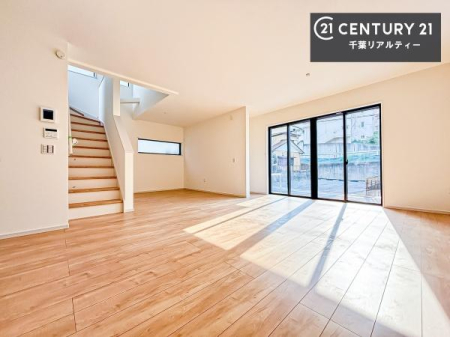 ���r���O �����Ƒ��Ɗ炪���킹���郊�r���O�C���K�i�I�R�~���j�P�[�V�������Ƃ�₷���̂Ŋ��C���ӂ��k�c�j�����o���邱�Ƃ��ł��܂��I