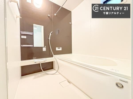 ���� �������������l�̕��͋C�̃o�X���[���́A�����o�Ă��ăo�X�^�C�����[���I
���d���撣���Ă��邲�J���ɂ��D�݂̓����̓����܂����āA�y����ł݂Ă͂������ł��傤���H