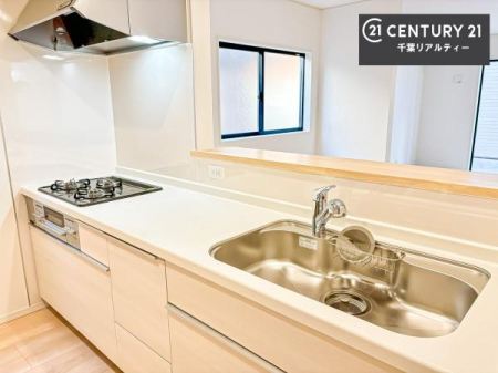 �L�b�`�� ���[�X�y�[�X���L�x�ŁA�����X�y�[�X���X�b�L���ƕЕt���Ђ�`�����p�ł��܂��I
���K�ɍ�Ƃ��ł��܂��I�����̗���������܂��I