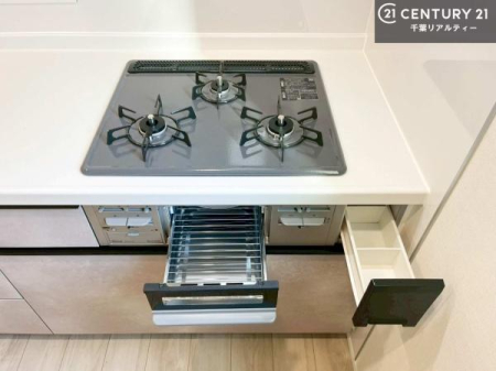 �L�b�`�� �R�����͎O������̂ł������̓����i�s���ł��܂��B
�������O�����t���ł��B�����X�y�[�X���L�X���Ă���׍�Ƃ����₷���I�g�����肪�ǂ��V�X�e���L�b�`���ł��I