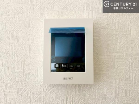 ���̑� TV���j�^�[�t�C���^�[�t�H���������B���K�҂̊���m�F���Ă���Ή��ł��邽�߁A�h�Ɩʂɂ��z�����ꂽ���S�̐ݔ��ł��B