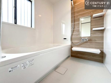 ���� �������������l�̕��͋C�̃o�X���[���́A�����o�Ă��ăo�X�^�C�����[���I
���d���撣���Ă��邲�J���ɂ��D�݂̓����̓����܂����āA�y����ł݂Ă͂������ł��傤���H