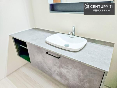 ���ʑ�E���ʏ� �[�����ʑ�{�E���́A�������˂ɂ����̂ł�����ꂪ�y�X�I���������ۂĂ܂��I
�L���C�Ȑ��ʏ��Ŏ��������̃��`�x�[�V�������オ��܂��ˁI