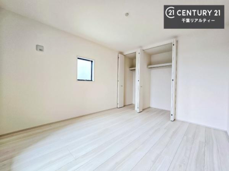 �q������ ���[�X�y�[�X����������m�ۂ���Ă��邽�߁A���������w�p�i���T�b�ƕЕt���A���ł��X�b�L���B
�Y��ȋ�Ԃ��ۂĂ܂��I