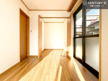 ���[ ��e�ʂ̃E�H�[�N�C���N���[�[�b�g�t���ł��B��������̂��m���Ȃǂ����[���Ă��������ł��ˁI���ɂ���@�������ȂǋG�ߕ��̑傫�ȉƓd�����[�ł��܂��B