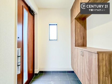 ���� ���ċA���Ă��Ă��A�������܁I�����������Ȃ�A�D�����}������Ă�����ԂɂȂ��Ă��܂��B
���邭��������錺�ւł��I