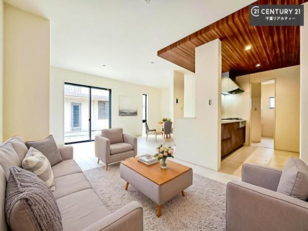 ���r���O �Ƌ��CG�p�[�X�ł��B�S�n�ǂ����r���O�͉Ƒ������R�ƏW�܂�܂��B�Ƒ��c�R�̎��Ԃ����������ł��B���Ƒ��ƁA����w�[���������Ԃ��߂��������ł��ˁB