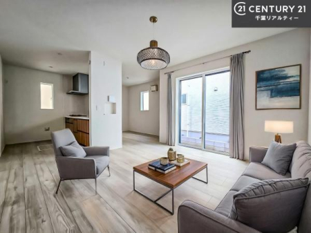 ���r���O �Ƌ��CG�p�[�X�ł��B�S�n�ǂ����r���O�͉Ƒ������R�ƏW�܂�܂��B�Ƒ��c�R�̎��Ԃ����������ł��B���Ƒ��ƁA����w�[���������Ԃ��߂��������ł��ˁB