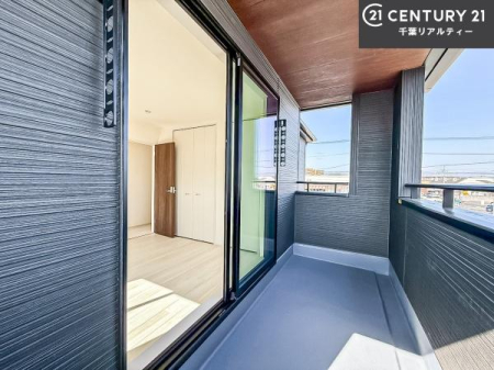 �o���R�j�[ �z������ǍD�ȃo���R�j�[�ł��I���ꂽ���ɂ͐�������n����J���I�Ȏ��Ԃ��y���߂܂��B