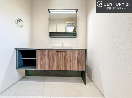 ���ʑ�E���ʏ� ���[�����Ղ�̐��ʎ��I���p�i�̃X�g�b�N��o�X�^�I�����X�b�L���Ǝ��[�ł��Ď��o���₷���I����肪�X�b�L���Еt���ċC�����̗ǂ���ԁI