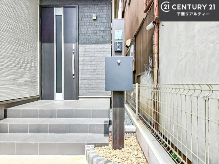 ���̑����n �����T���̂������E���v�]�E������ȂǁA���Ȃ�ƕ��ЃX�^�b�t�܂ł��\���t�����������I�s���Y�Ɋւ��邱�ƂȂ�A�ǂ̂悤�Ȃ��Ƃł����S���ӑΉ������Ē����܂��B
