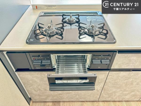 �L�b�`�� �R�����͎O������̂ł������̓����i�s���ł��܂��B
�������O�����t���ł��B�����X�y�[�X���L�X���Ă���׍�Ƃ����₷���I�g�����肪�ǂ��V�X�e���L�b�`���ł��I