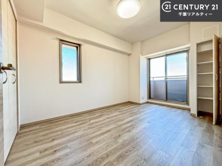 �Q�� �D���������������ޗm���́A���̖ڊo�߂��C�������ǂ������ł��ˁB���������Ԃ��������Ɖ߂������Ƃ��ł��܂��B�D�����F�����̃t���[�����O���ǂ�ȉƋ�ɂ��}�b�`���܂��I