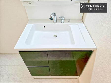 ���ʑ�E���ʏ� �[�����ʑ�{�E���́A�������˂ɂ����̂ł�����ꂪ�y�X�I���������ۂĂ܂��I
�L���C�Ȑ��ʏ��Ŏ��������̃��`�x�[�V�������オ��܂��ˁI