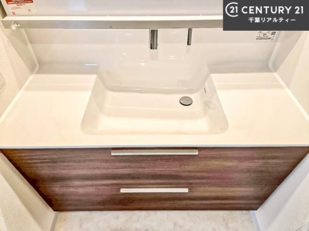 ���ʑ�E���ʏ� �[�����ʑ�{�E���́A�������˂ɂ����̂ł�����ꂪ�y�X�I���������ۂĂ܂��I
�L���C�Ȑ��ʏ��Ŏ��������̃��`�x�[�V�������オ��܂��ˁI