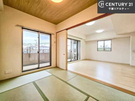 �a�� �^�^�~�̍��肪���炬��^����A�����b�N�X��ԁB�����傫���J�����̂���a���ƂȂ��Ă���܂��B���{�l�̐S������u�a�v�̋�ԁB�䑐�̍���Y����Ԃ͖����̂ЂƎ������o���Ă���܂��I