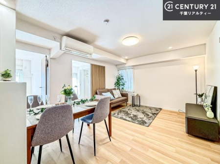 ���r���O �S�n�ǂ����r���O�͉Ƒ������R�ƏW�܂�܂��B�Ƒ��c�R�̎��Ԃ����������ł��B���Ƒ��ƁA����w�[���������Ԃ��߂��������ł��ˁB