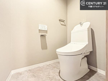 �g�C�� �������֍��ɂ��A�~��͕֍����g�����ł���̂ŗ₽���֍��ɍ��炸�ɍςފ������d�l�ł��I
