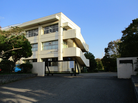 ���ӊ� �y���w�Z�z��t�s������쏬�w�Z�F700m