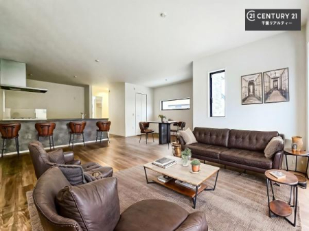 ���r���O �Ƌ��CG�p�[�X�ł��B�S�n�ǂ����r���O�͉Ƒ������R�ƏW�܂�܂��B�Ƒ��c�R�̎��Ԃ����������ł��B���Ƒ��ƁA����w�[���������Ԃ��߂��������ł��ˁB