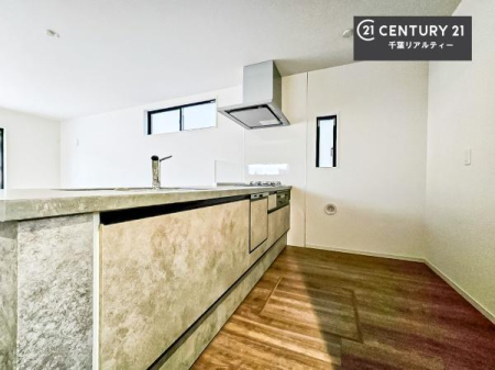 �L�b�`�� ���[�X�y�[�X���L�x�ŁA�����X�y�[�X���X�b�L���ƕЕt���Ђ�`�����p�ł��܂��I
���K�ɍ�Ƃ��ł��܂��I�����̗���������܂��I