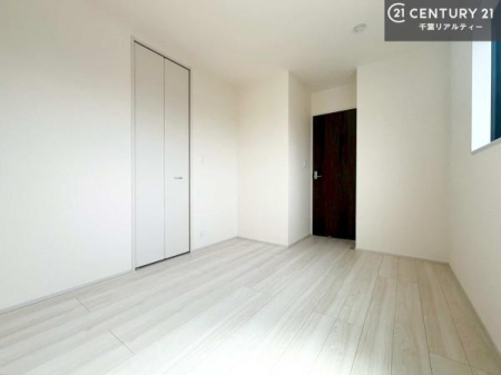 �m�� �V���v���Ƀf�U�C������Ă��邽�߁A�Ƌ��I�т܂���I
���C�ɓ���̉Ƌ��u���Ă��낰���Ԃ���邱�Ƃ��ł��܂��B
