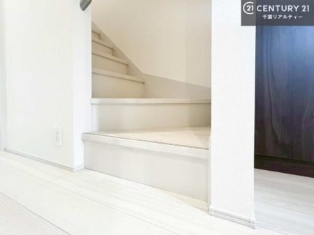 ���̑����� �K�i�́A���邭��������������ƌ�����̂ŏ�艺�肪���S�ł��I