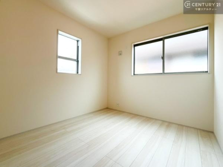 �m�� 2�ʍ̌����m�ۂ������邢�����́A���ʂ����ǂ��A���邭��ϋ��S�n�̗ǂ���ԂƂȂ��Ă���܂��B�����b�N�X���ĉ߂�����S�n�̗ǂ��������ł��I