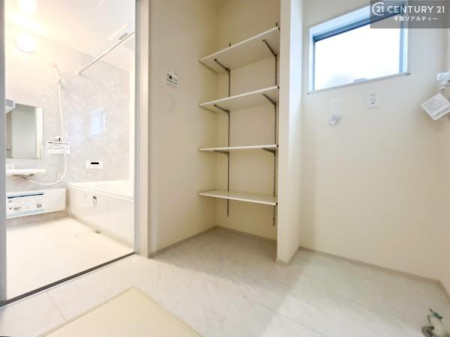 ���ʑ�E���ʏ� ���[�����Ղ�̐��ʎ��I���p�i�̃X�g�b�N��o�X�^�I�����X�b�L���Ǝ��[�ł��Ď��o���₷���I����肪�X�b�L���Еt���ċC�����̗ǂ���ԁI