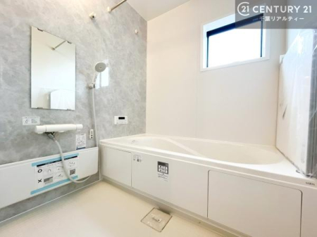 ���� �������������l�̕��͋C�̃o�X���[���́A�����o�Ă��ăo�X�^�C�����[���I
���d���撣���Ă��邲�J���ɂ��D�݂̍���̓����܂����āA�y����ł݂Ă͂������ł��傤���H