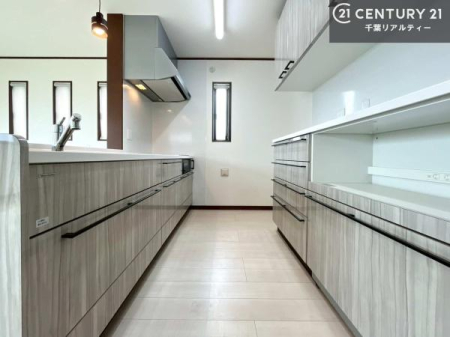 �L�b�`�� ���[�X�y�[�X���L�x�ŁA�����X�y�[�X���X�b�L���ƕЕt���Ђ�`�����p�ł��܂��I
���K�ɍ�Ƃ��ł��܂��I�����̗���������܂��I