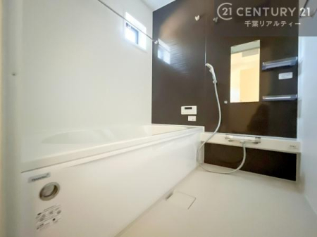 ���� �L�X�o�X�ň���̔������t���b�V���B�����L�΂���̂ŁA�����ɂ��������ƐZ����܂��ˁI�����̃o�X�^�C�����y���݂ɂȂ�܂��B�y���n�̔���J�Ò��z