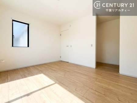 �Q�� �D���������������ޗm���́A���̖ڊo�߂��C�������ǂ������ł��ˁB���������Ԃ��������Ɖ߂������Ƃ��ł��܂��B�D�����F�����̃t���[�����O���ǂ�ȉƋ�ɂ��}�b�`���܂��I�y���n�̔���J�Ò��z