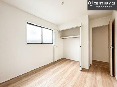 �Q�� ���[�͂̂���m���ł��B����������������L�X�Ǝg���ċC�������ǂ��ł��I
�L���C�Ȗ��邢�������ŉ߂����̂́A�X�ɂ̂�т�������ł��܂��ˁI